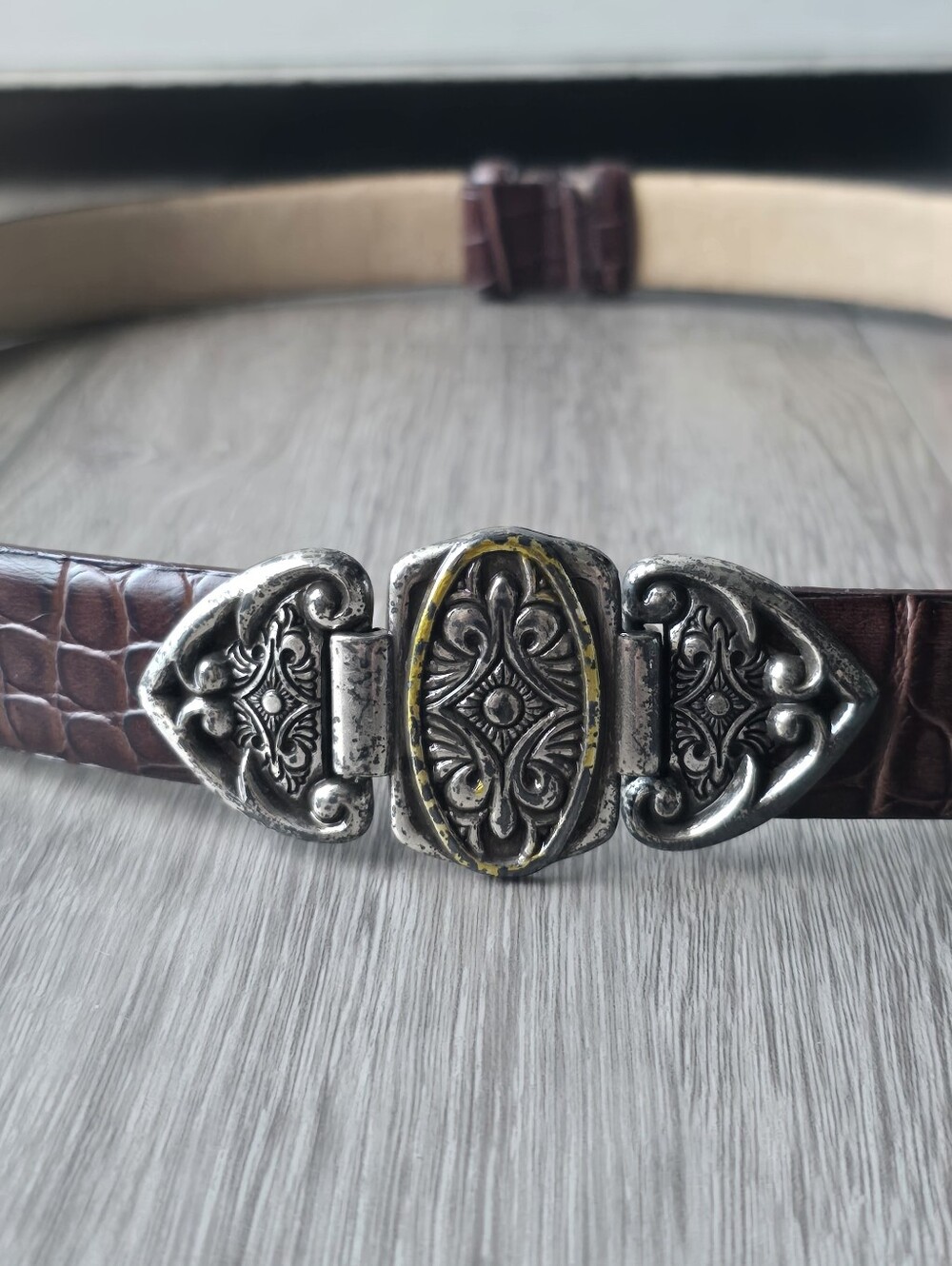 Lake Shore Drive Croc Embossed Leather Belt Brown Silver Ornate Buckle Western M